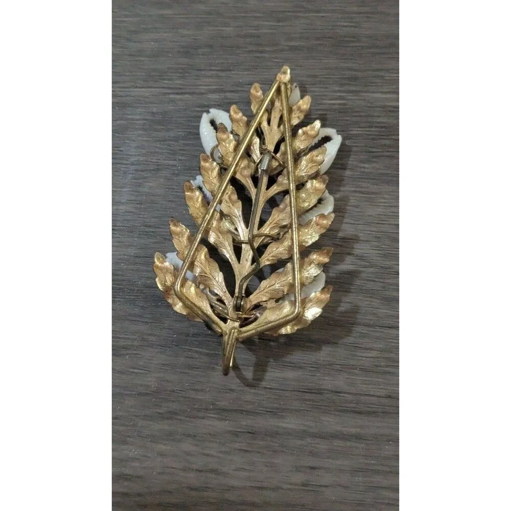 Vintage Gold Tone Botanical Branch Brooch with White Shell Buds Pin‎